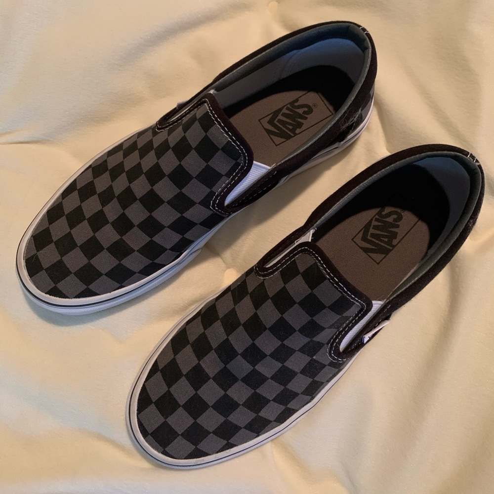 Vans slip on sneaker Men’s size 7.5